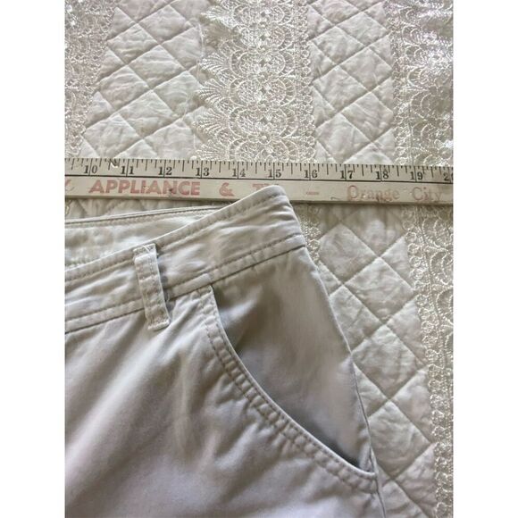 Dockers Capris Beige Casual Pants Flat Front Size 8 - Picture 10 of 11